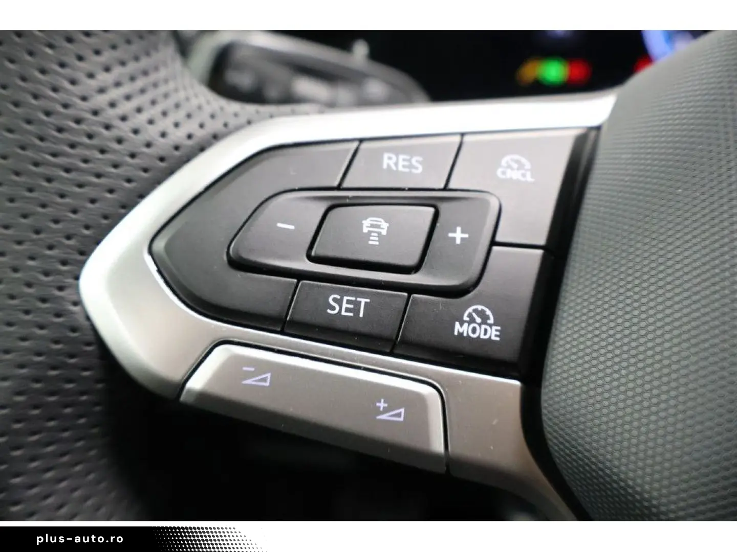 VW Tiguan 2.0 TDI 4M R-Line  Black Style  DSG Navi