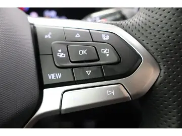 VW Tiguan 2.0 TDI 4M R-Line  Black Style  DSG Navi