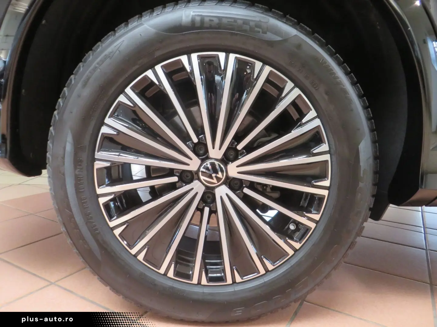 VW Tiguan R-Line 2.0TDI 7-DSG 4-Motion AHK DCC IQLI