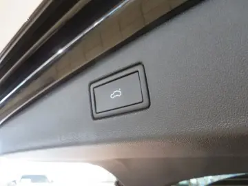 VW Tiguan R-Line 2.0TDI 7-DSG 4-Motion AHK DCC IQLI