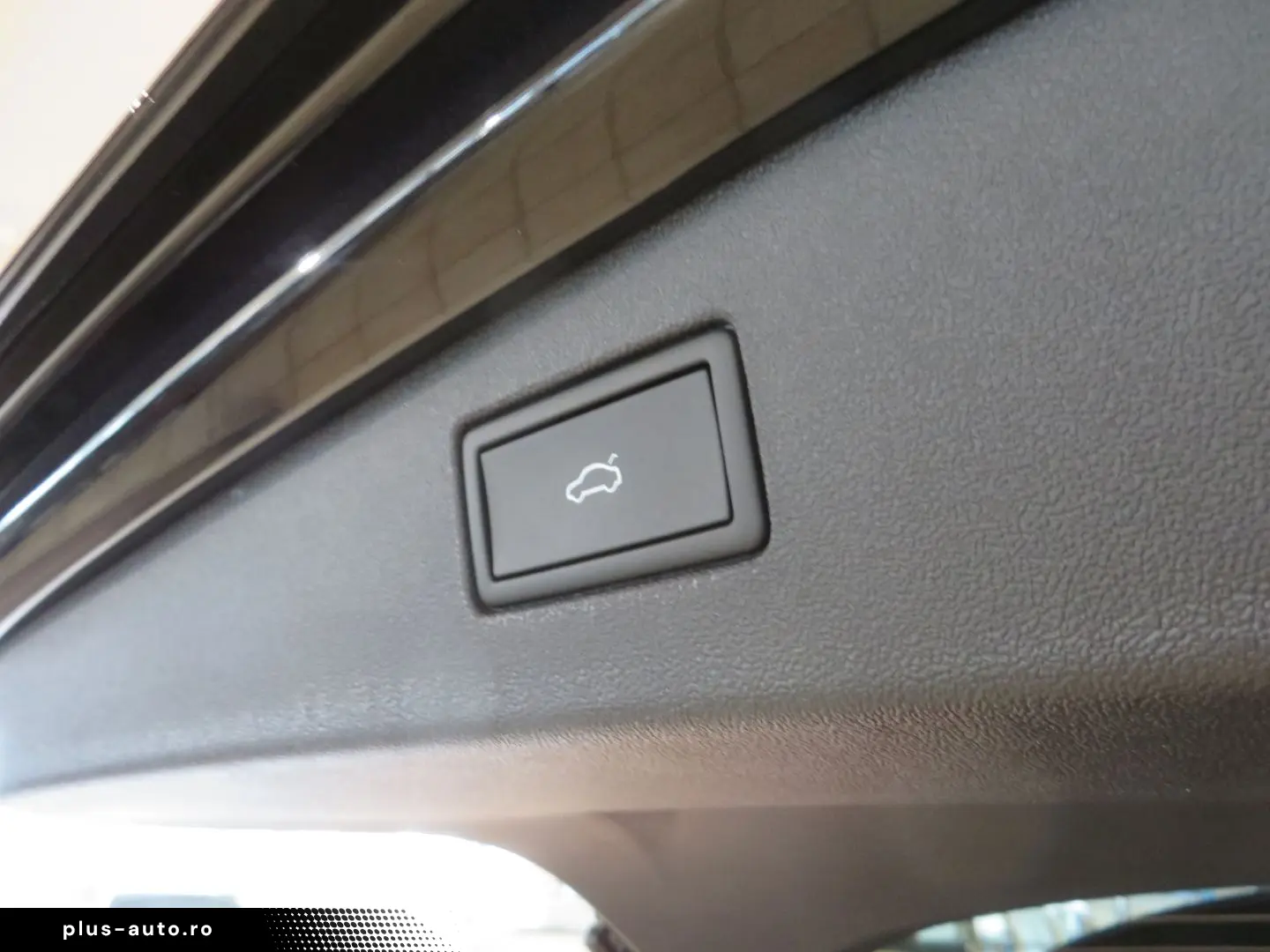 VW Tiguan R-Line 2.0TDI 7-DSG 4-Motion AHK DCC IQLI