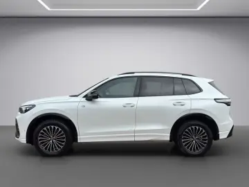 VW Tiguan 2.0 TDI R-Line 4Motion DSG HUD PANO 360