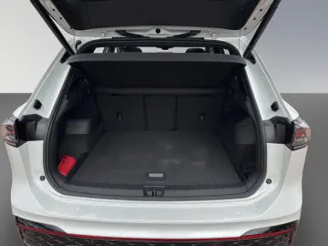 VW Tiguan 2.0 TDI R-Line 4Motion DSG HUD PANO 360