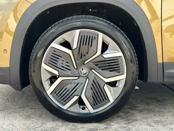 SKODA 2.0TDi 4x4 Exclusive PDACH STHZ DCC eHK LM20 AHK