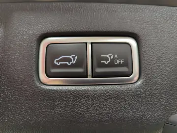 KIA SORENTO 2.2D PLATINUM AWD PANO-DACH LEDER NAVI K