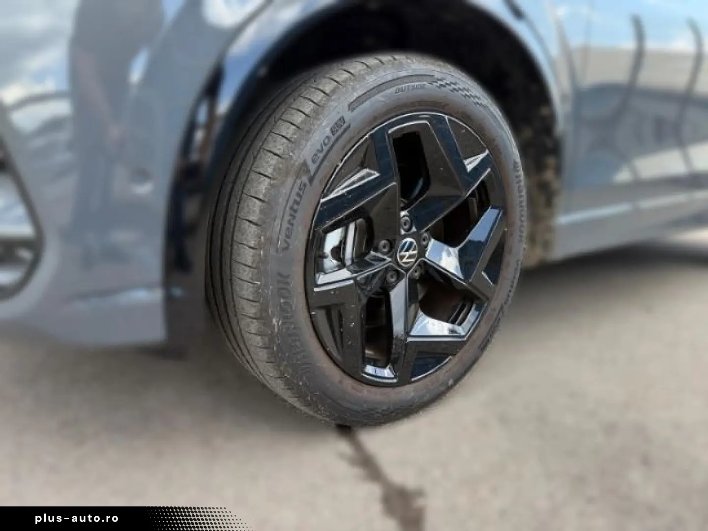 VW Tiguan 2.0 TDI DSG 4Motion R-Line AHK Pano IQ-Li