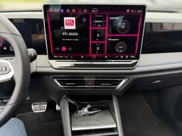 VW Tiguan 2.0 TDI DSG 4Motion R-Line AHK Pano IQ-Li