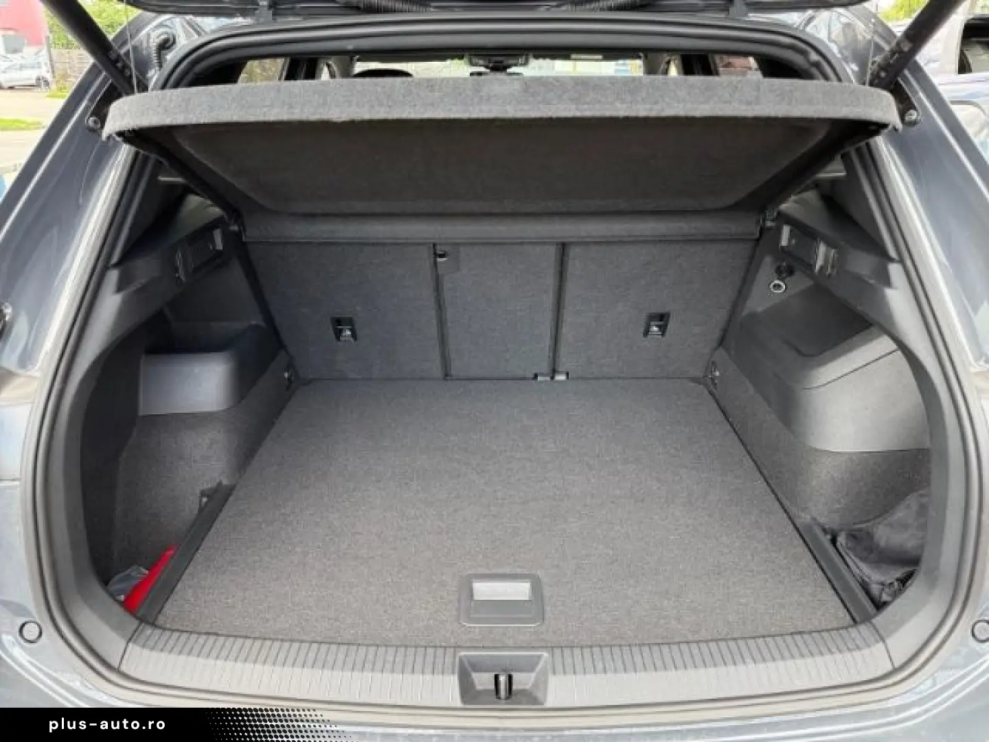 VW Tiguan 2.0 TDI DSG 4Motion R-Line AHK Pano IQ-Li