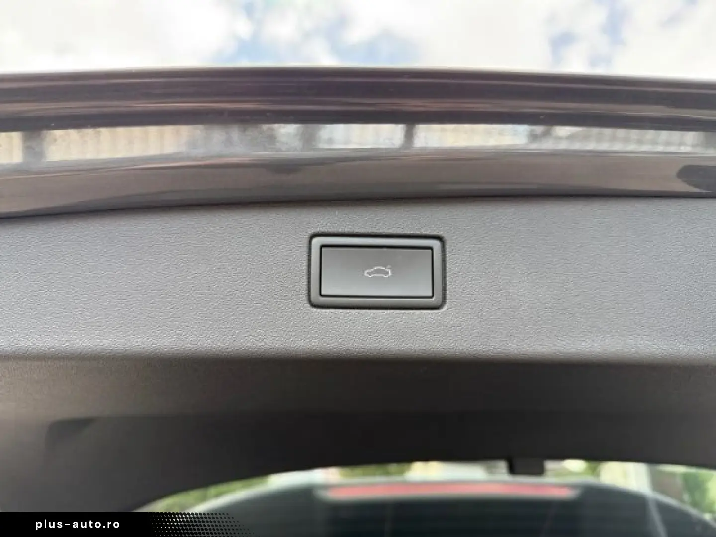 VW Tiguan 2.0 TDI DSG 4Motion R-Line AHK Pano IQ-Li