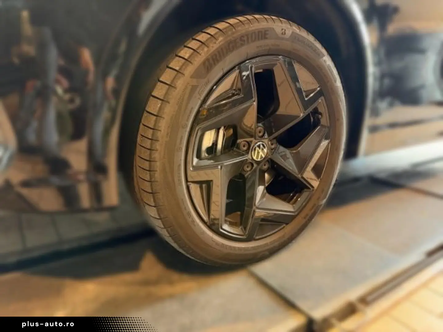 VW Tiguan 2.0 TDI R-Line 4Motion Pano AHK Leder Hea