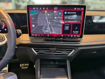 VW Tiguan 2.0 TDI R-Line 4Motion Pano AHK Leder Hea