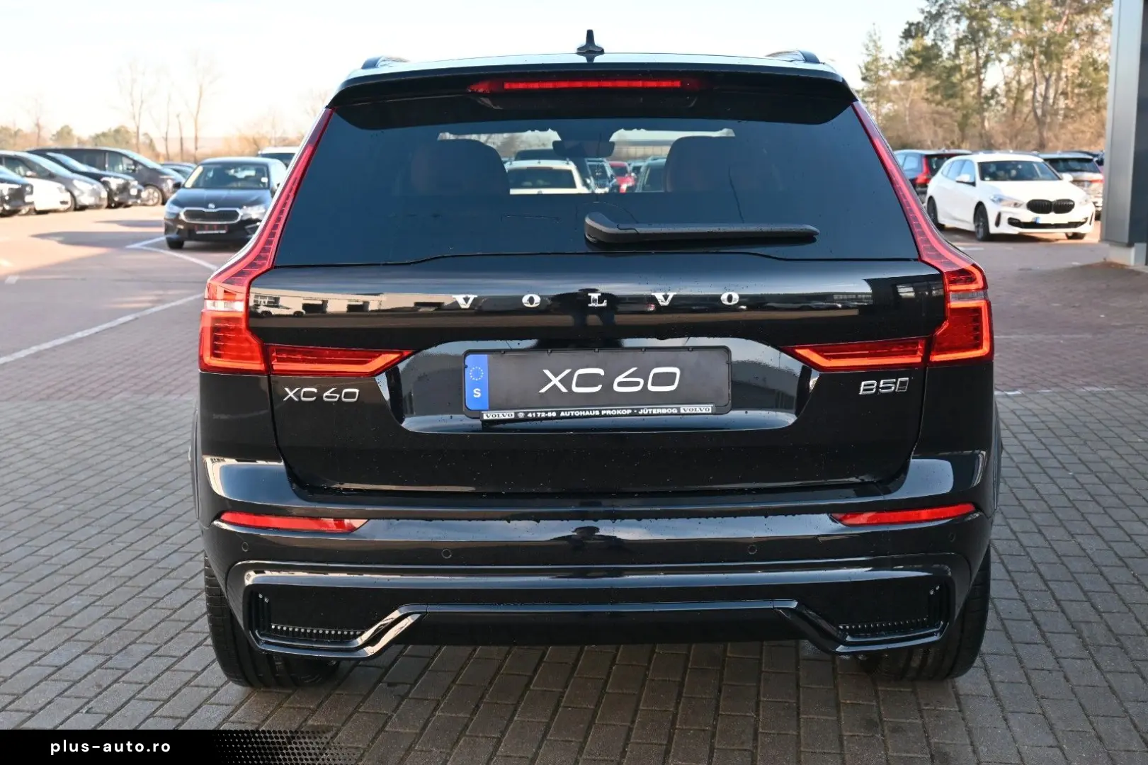 VOLVO XC60 B4 D AWD Ultimate Dark STDHZG 360  ACC AHK