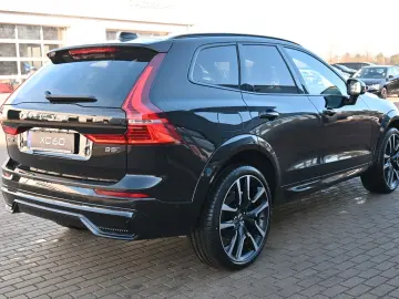 VOLVO XC60 B4 D AWD Ultimate Dark STDHZG 360  ACC AHK
