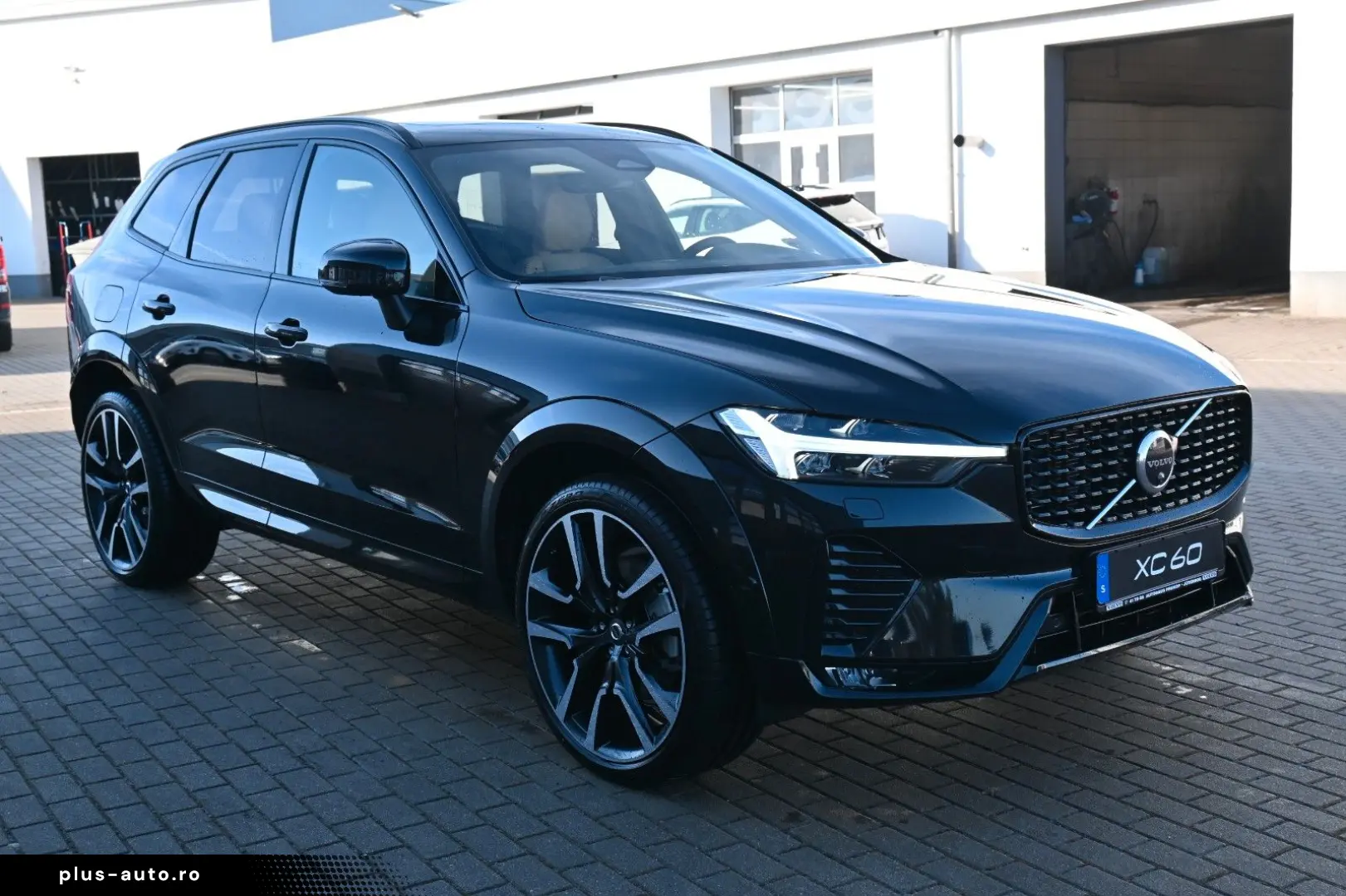 VOLVO XC60 B4 D AWD Ultimate Dark STDHZG 360  ACC AHK