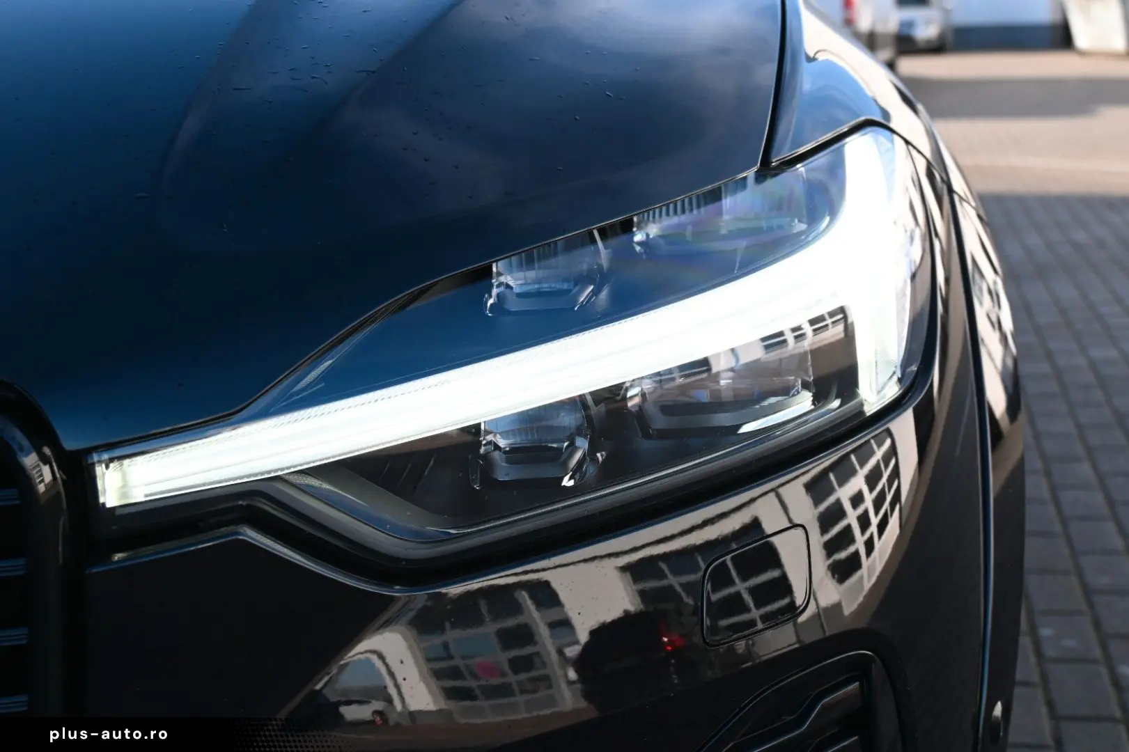 VOLVO XC60 B4 D AWD Ultimate Dark STDHZG 360  ACC AHK