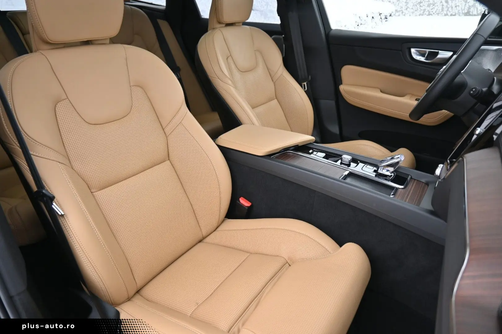 VOLVO XC60 B4 D AWD Ultimate Dark STDHZG 360  ACC AHK