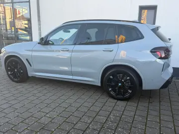 BMW X3 xDrive20d M Sport (AHK Pano 20  Memory)