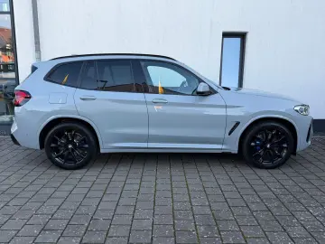 BMW X3 xDrive20d M Sport (AHK Pano 20  Memory)