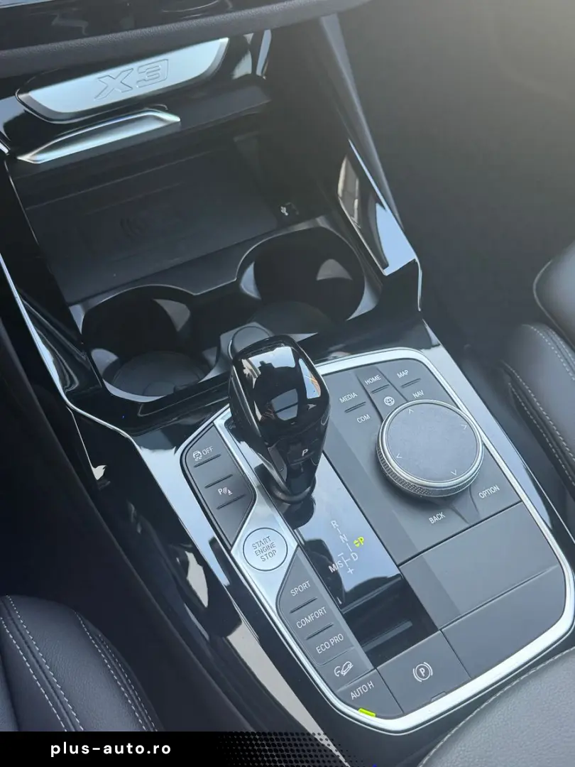 BMW X3 xDrive20d M Sport (AHK Pano 20  Memory)