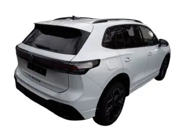 VW Tiguan 2.0TDI R-Line DSG 4M Leder Pano AHK Stand