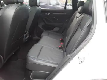 VW Tiguan 2.0TDI R-Line DSG 4M Leder Pano AHK Stand