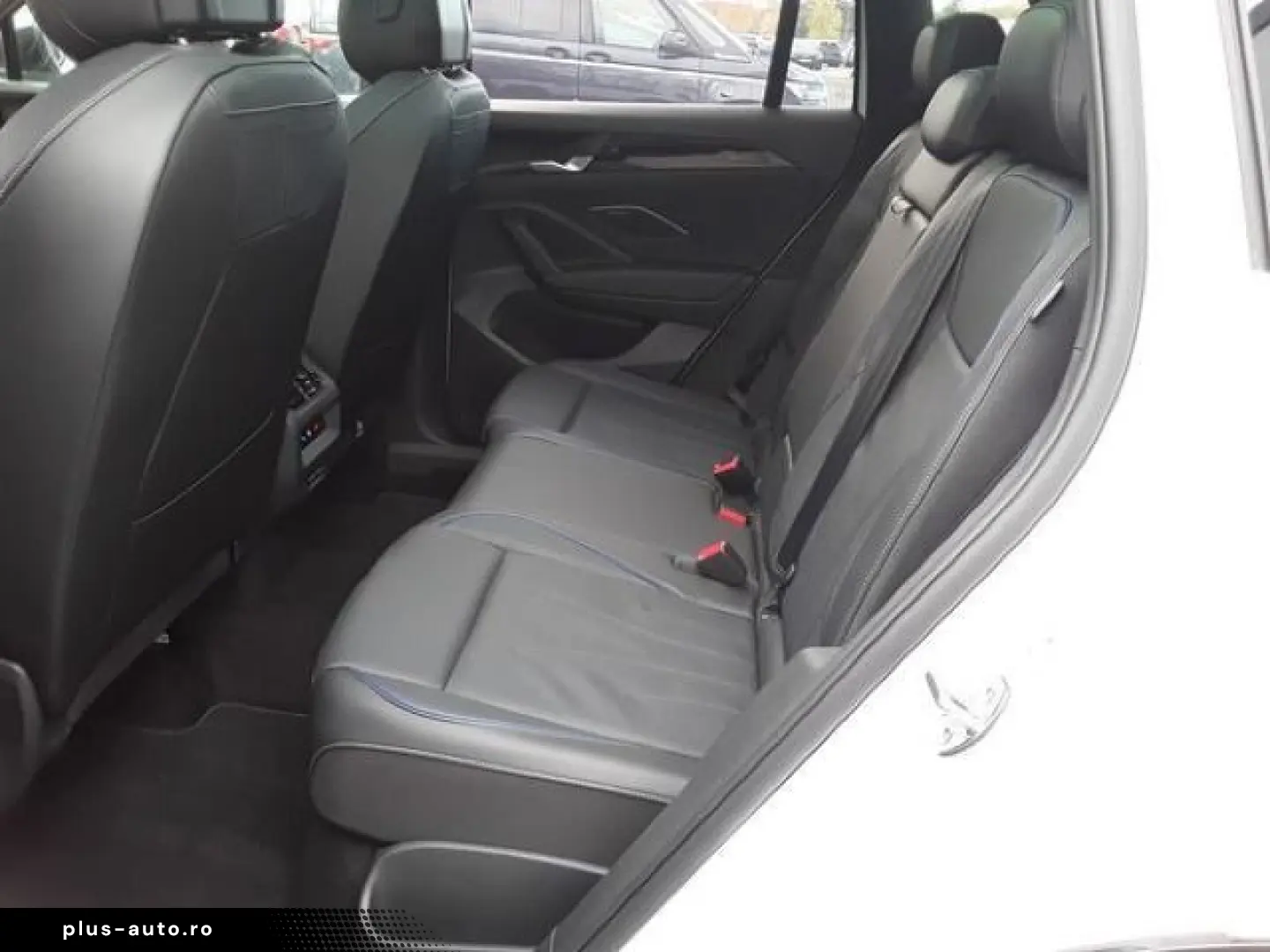 VW Tiguan 2.0TDI R-Line DSG 4M Leder Pano AHK Stand