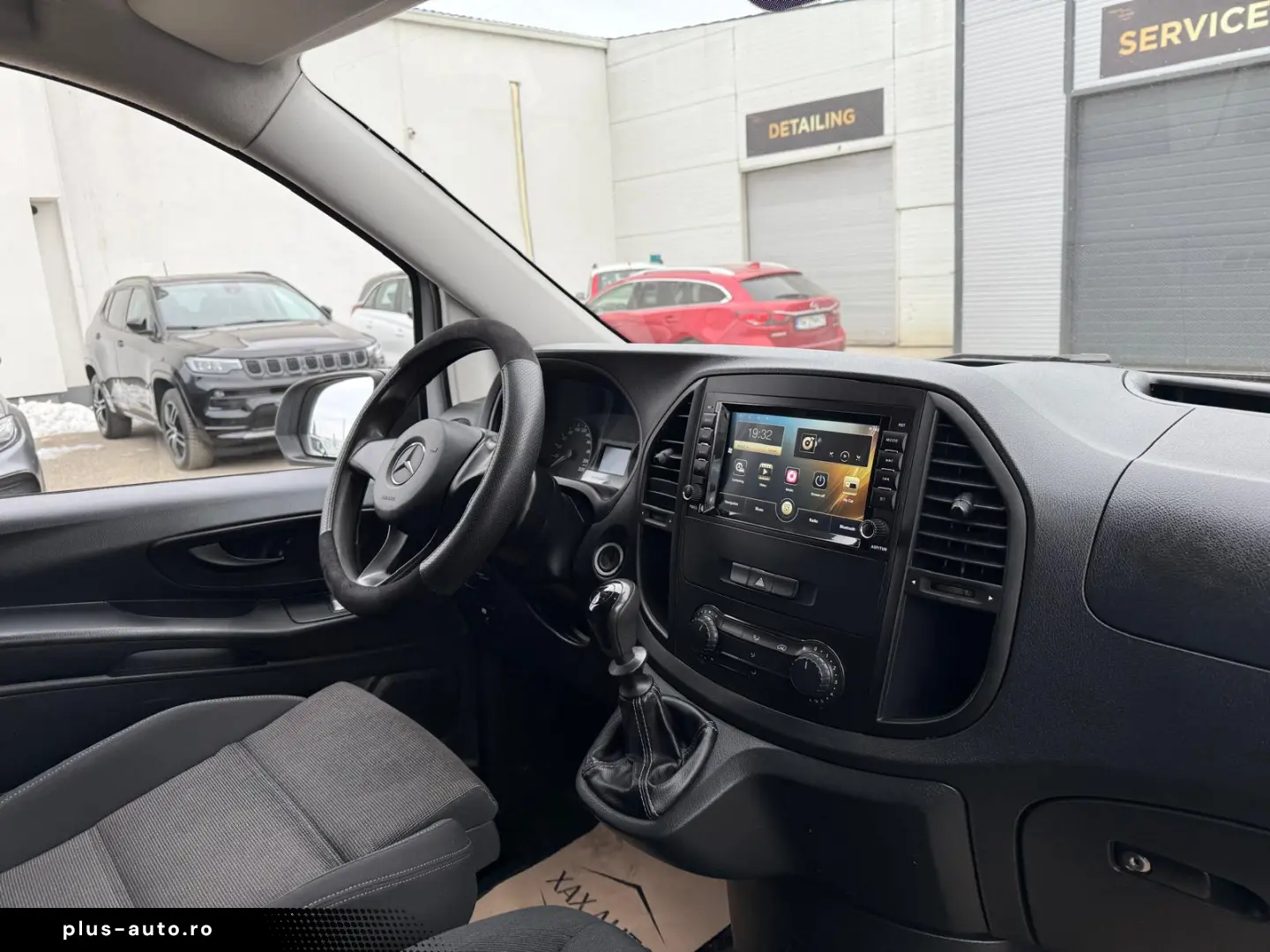 MERCEDES-BENZ VITO     3 LOCURI