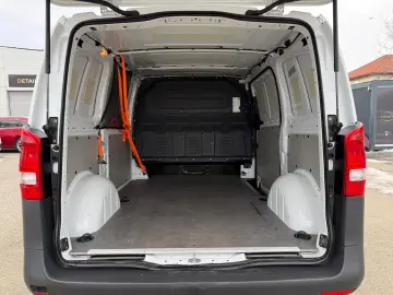 MERCEDES-BENZ VITO     3 LOCURI