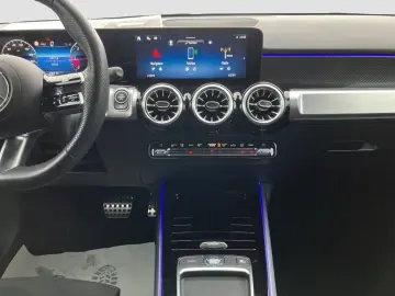 MERCEDES-BENZ GLB 200 d AMG DISTR MULTIB KAM KEYLESS&hellip;