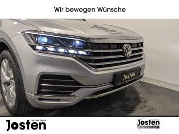 VW Touareg Elegance 3.0 TDI AHK MTRX Pano Luft StHz