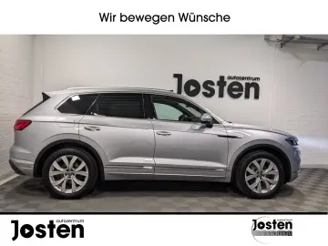 VW Touareg Elegance 3.0 TDI AHK MTRX Pano Luft StHz