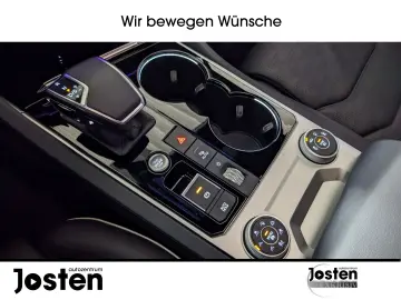 VW Touareg Elegance 3.0 TDI AHK MTRX Pano Luft StHz