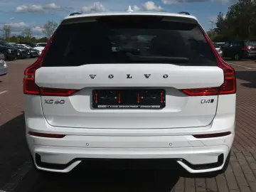 VOLVO XC60 B4 D AWD Ultimate Dark STDHZG 360  LUFT ACC