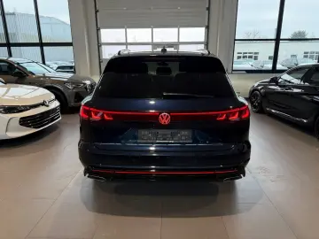 VW Touareg R-Line 4M AID MATRIX STHZ 360  AHK