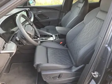 AUDI Q5 S line 2.0 TDI quattro S tronic S line PANO A