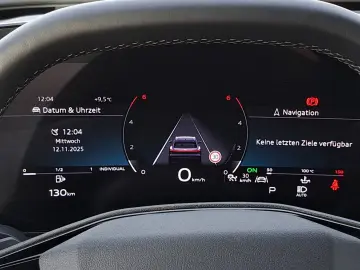 AUDI Q5 S line 2.0 TDI quattro S tronic S line PANO A