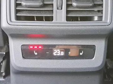 AUDI Q5 S line 2.0 TDI quattro S tronic S line PANO A