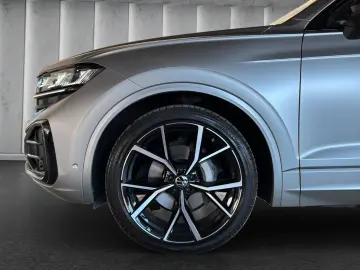 VW 4Motion R-Line Black Style Matrix Pan HUD AHK