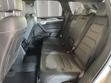 VW 4Motion R-Line Black Style Matrix Pan HUD AHK