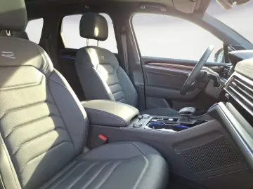 VW Touareg 3.0 V6 TDI SCR 4Motion Aut. R-Line Klima