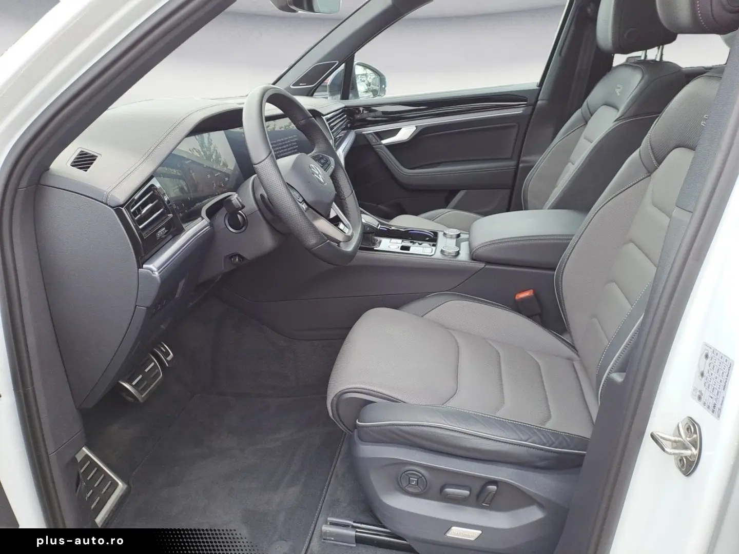 VW Touareg TDI R-Line AHK IQ.Drive HUD Dynaudio ACC