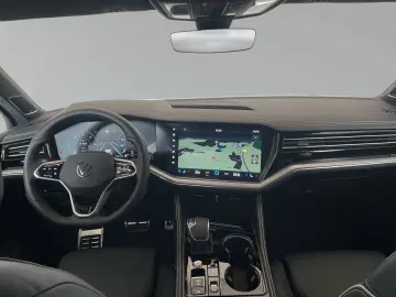 VW Touareg 3 0 V6 TDI R-Line 4M Matrix AHK Memory L