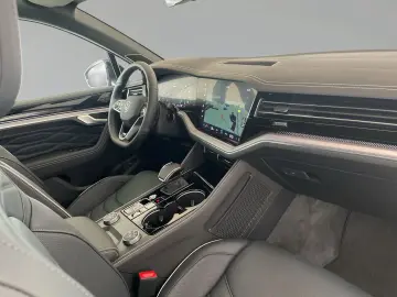 VW Touareg 3 0 V6 TDI R-Line 4M Matrix AHK Memory L