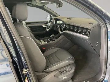 VW Touareg 3 0 V6 TDI R-Line 4M Matrix AHK Memory L