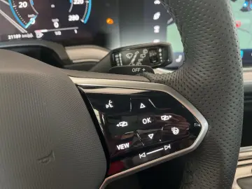 VW Touareg 3 0 V6 TDI R-Line 4M Matrix AHK Memory L