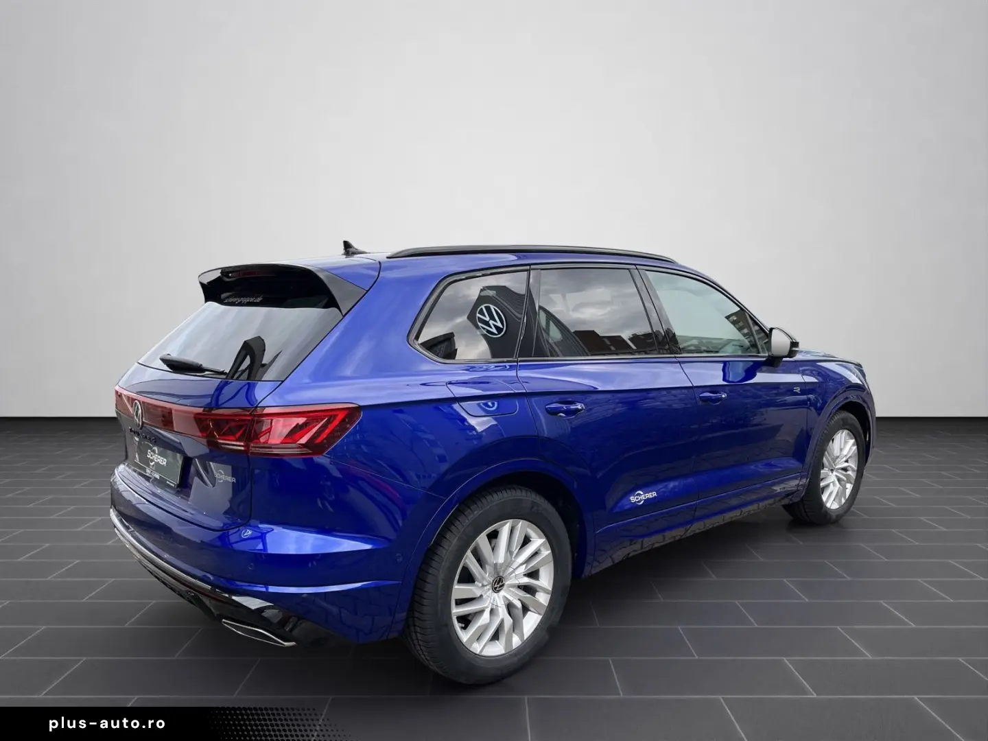 VW Touareg R-Line Matrix NAVI WR PANORAMA  Adaptive
