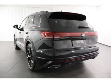 VW Touareg 3.0 TDI 4M R-Line  Black Style  Navi Mat