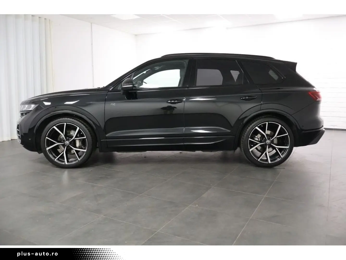 VW Touareg 3.0 TDI 4M R-Line  Black Style  Navi Mat
