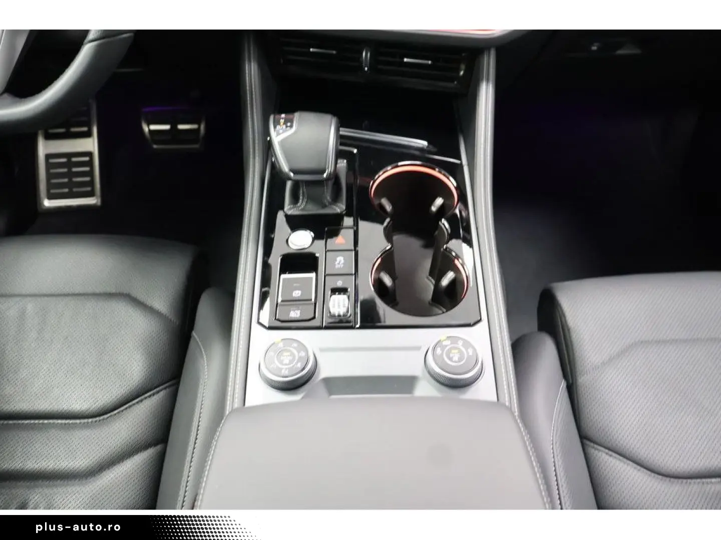 VW Touareg 3.0 TDI 4M R-Line  Black Style  Navi Mat