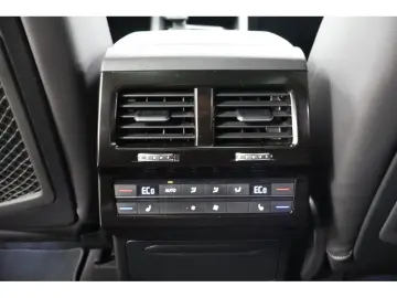 VW Touareg 3.0 TDI 4M R-Line  Black Style  Navi Mat